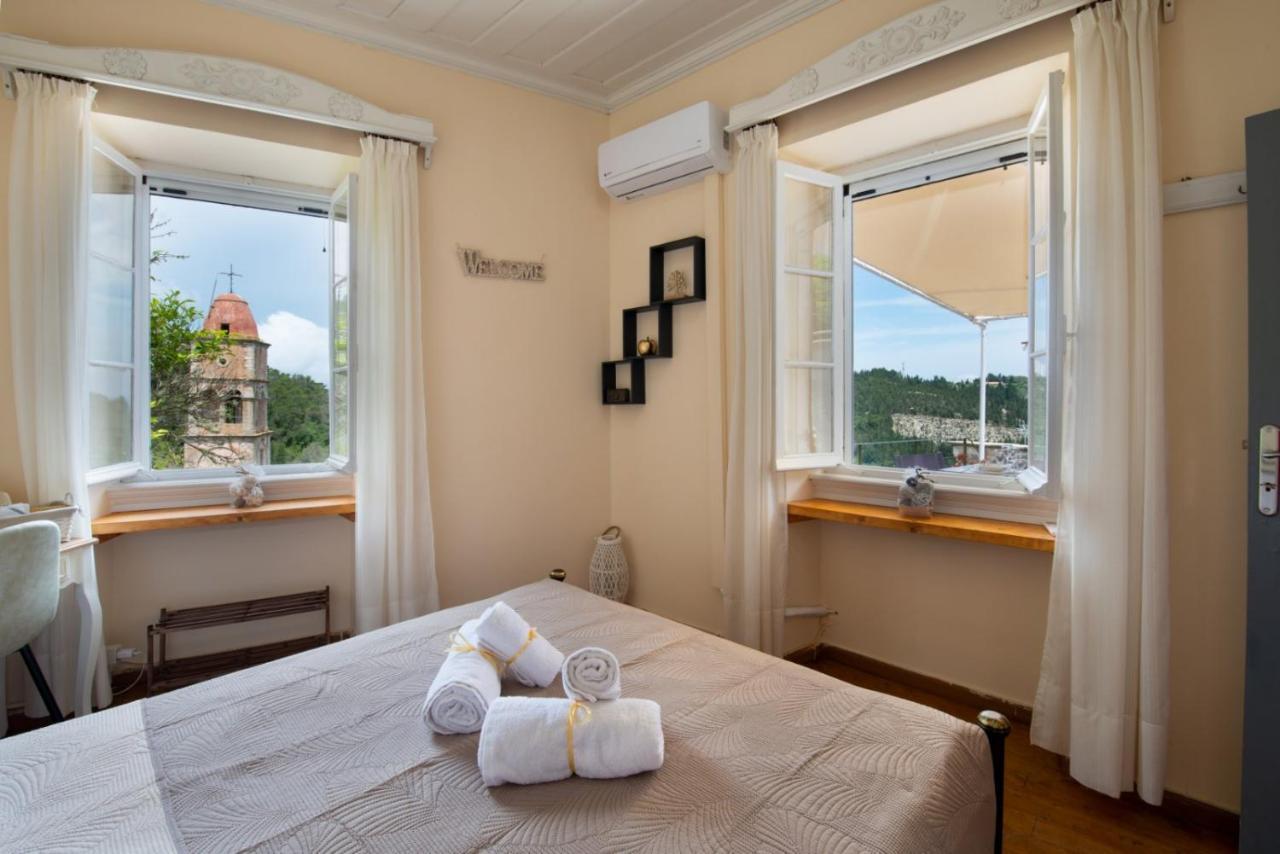 Chrysa's Hideaway Holiday home *